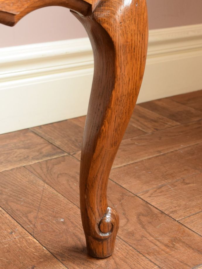 アンティーク家具の脚