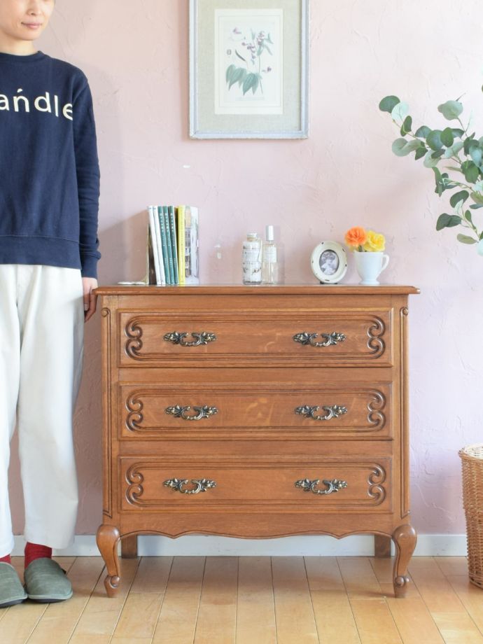 フランスのアンティークチェスト