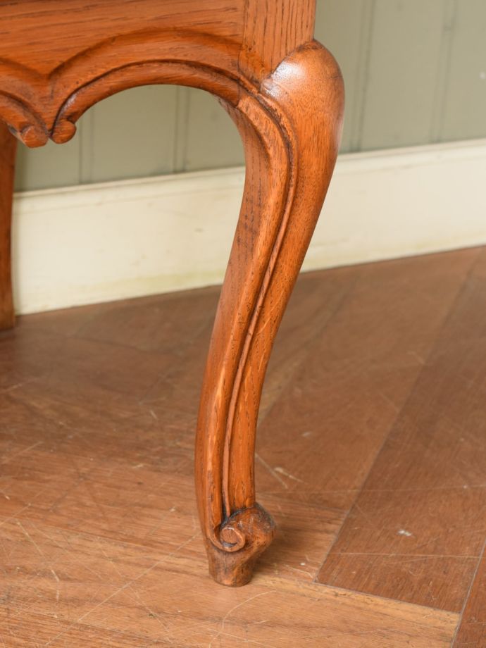 アンティーク家具の脚