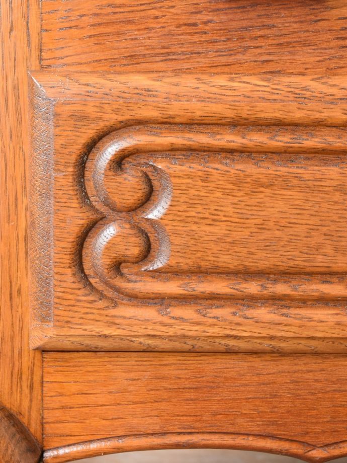 サイドボードの装飾