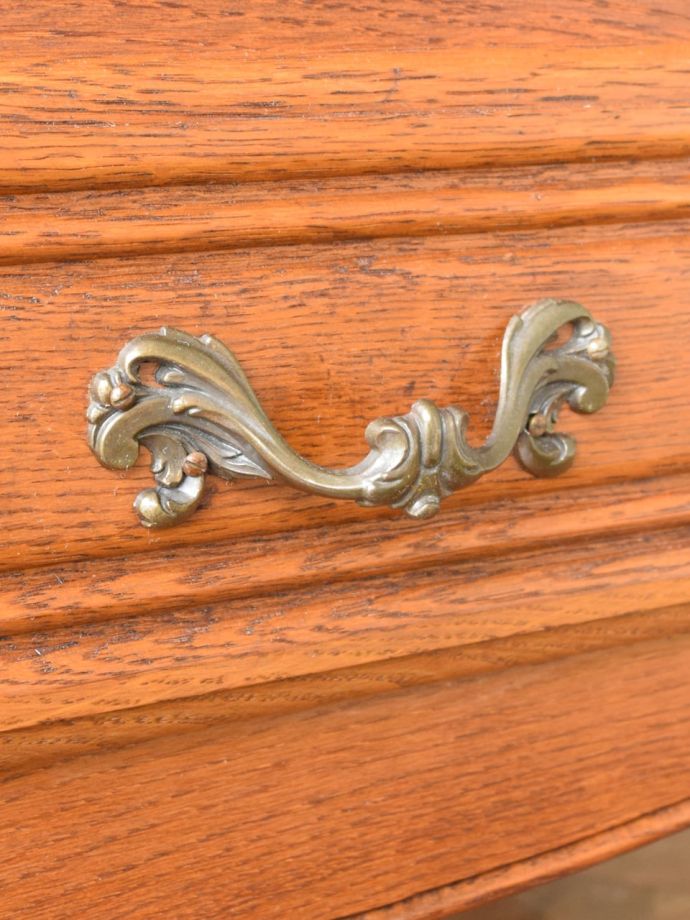 アンティーク家具の取っ手