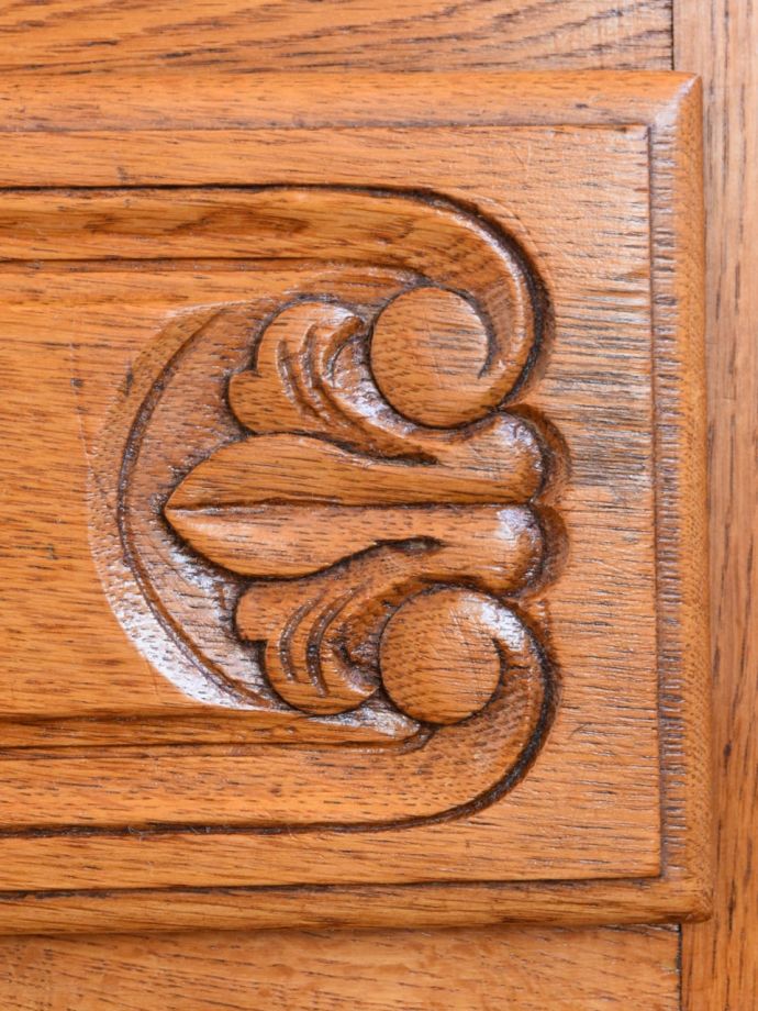 サイドボードの装飾