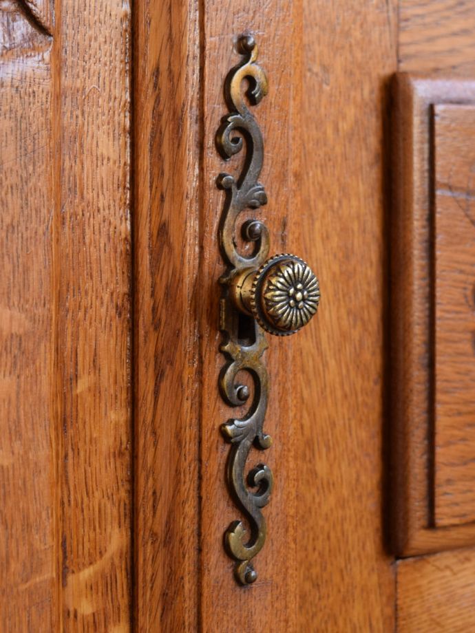 アンティーク家具の取っ手 