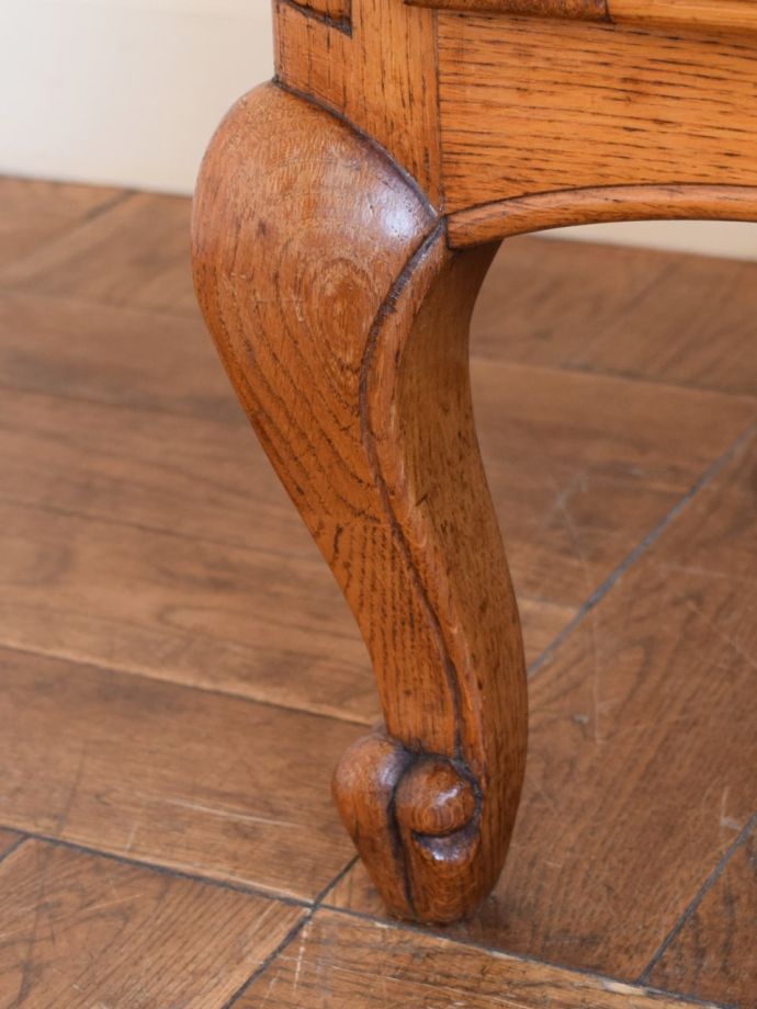 アンティーク家具の脚