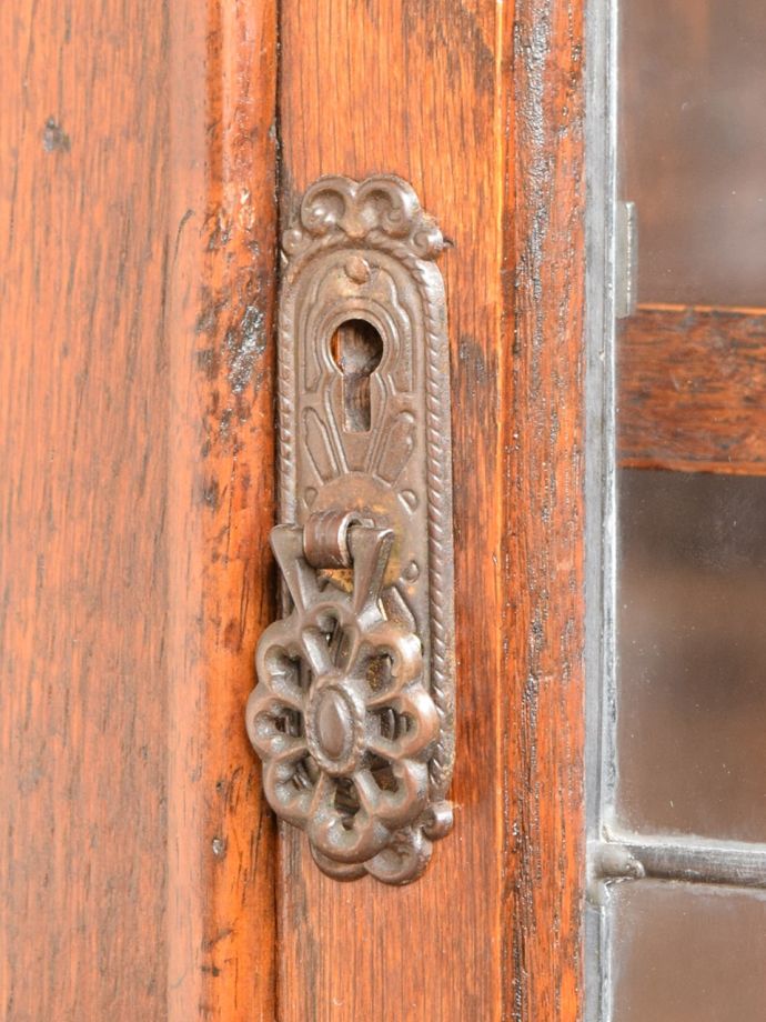 アンティーク家具の取っ手