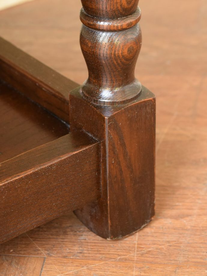 アンティーク家具の脚