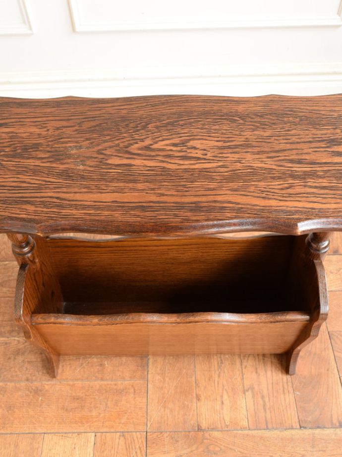 マガジンラックの天板