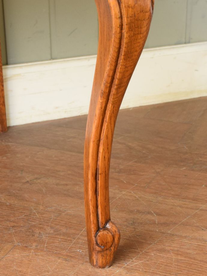 アンティーク家具の脚