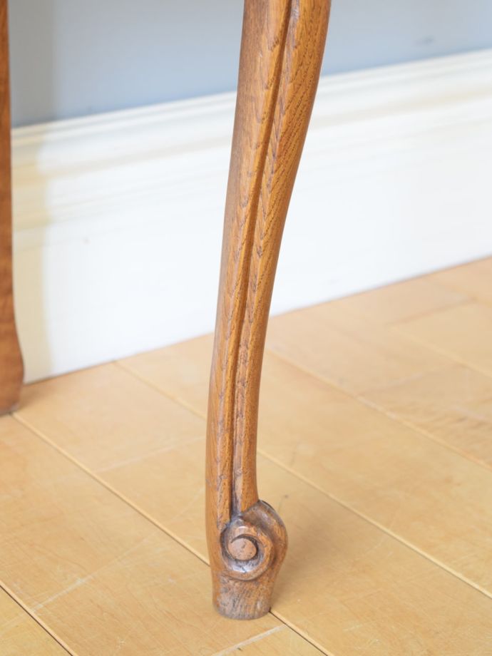 アンティーク家具の脚