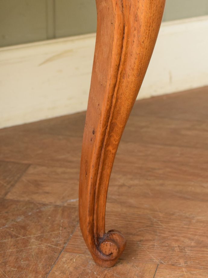 アンティーク家具の脚