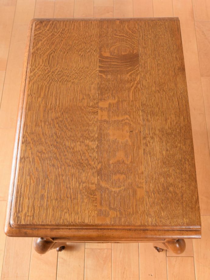 サイドチェストの天板