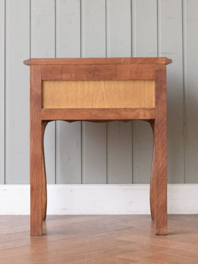 vintageチェスト 南フランスのアンティークチェスト、コンパクトサイズが可愛いベッド