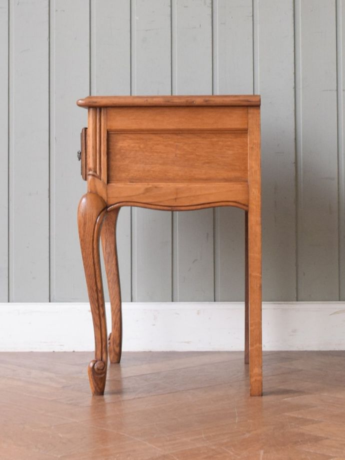 チェストの側面