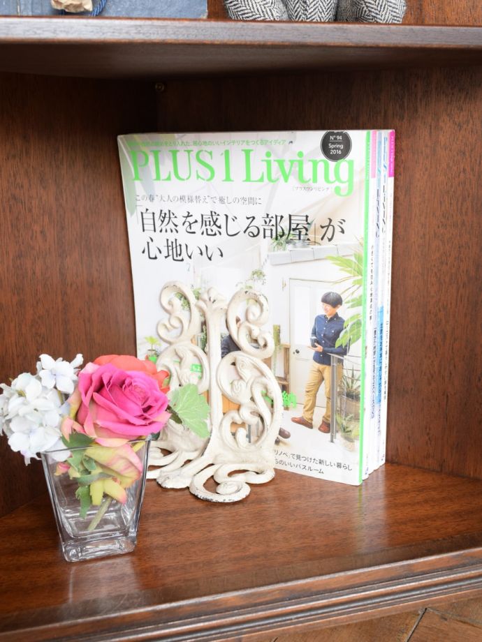 キャビネットの扉を開けると