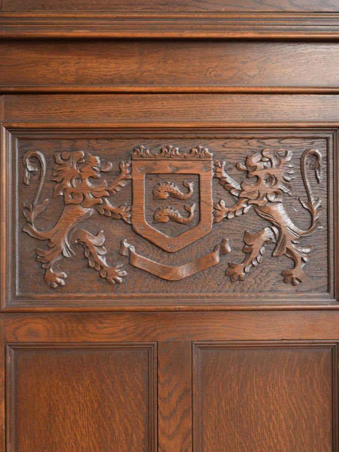 キャビネットの装飾