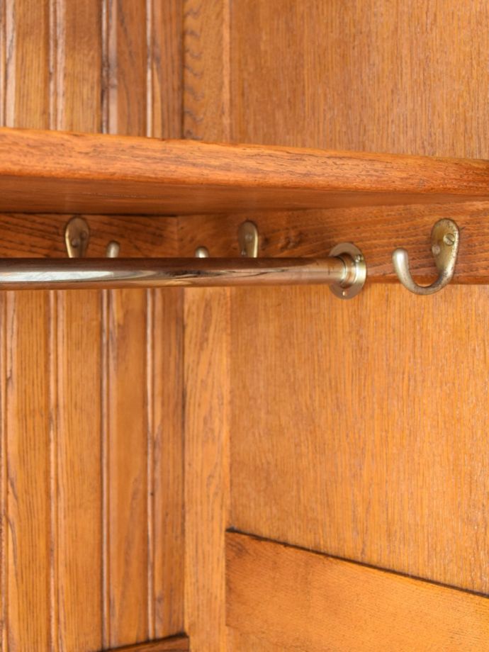 洋服タンスのポールとフック