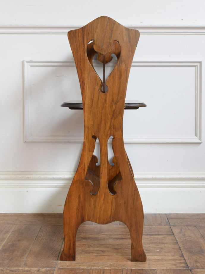 マガジンラックの側面