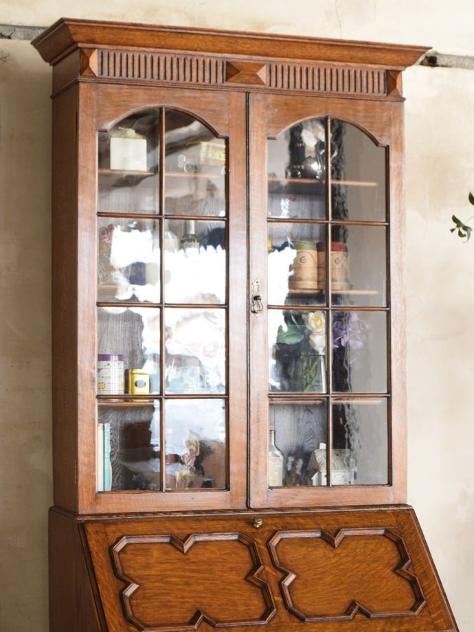 アンティーク家具らしさが漂うビューロー