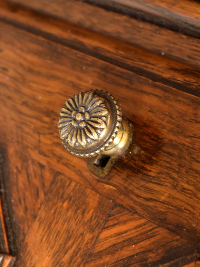 アンティークビューローの取っ手