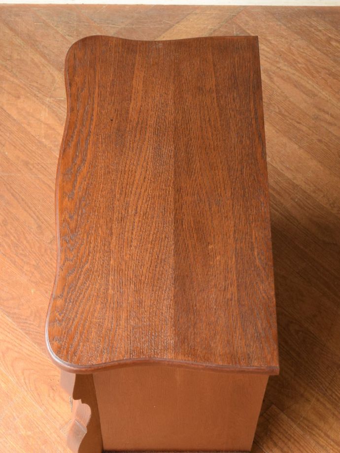 フランスのチェストの天板