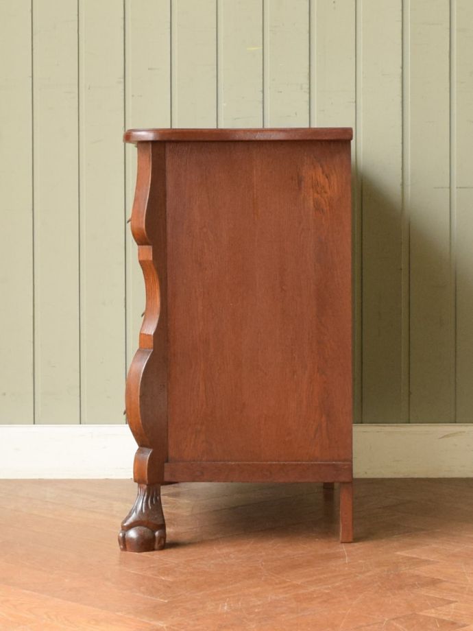 アンティークチェストの側面