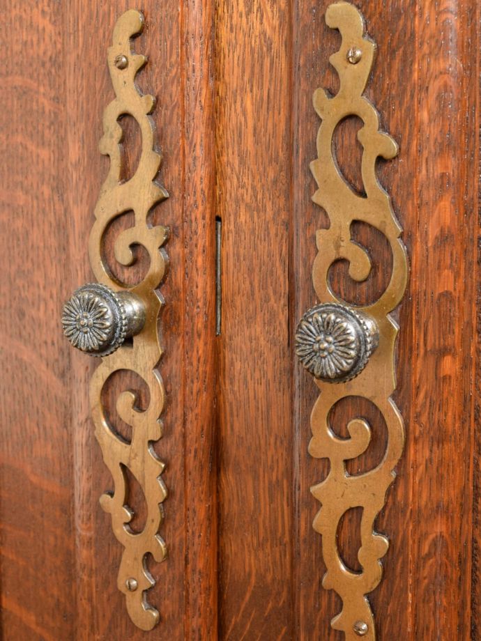 アンティーク家具の取っ手