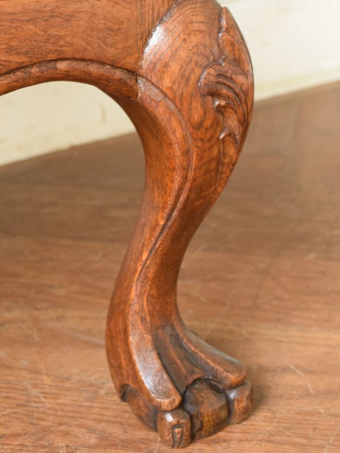 アンティークチェストの脚