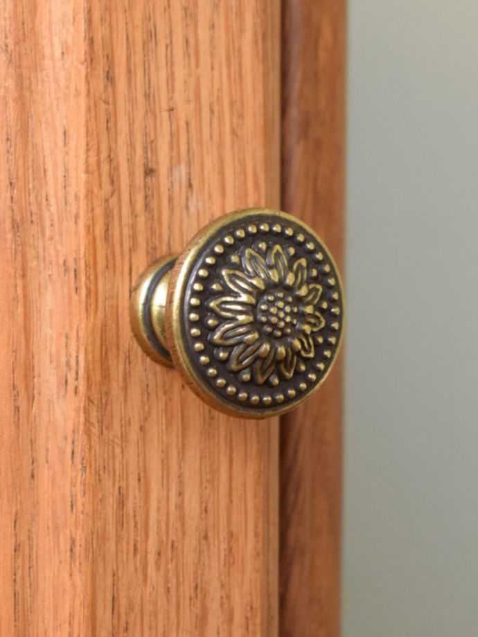 アンティーク家具の取っ手