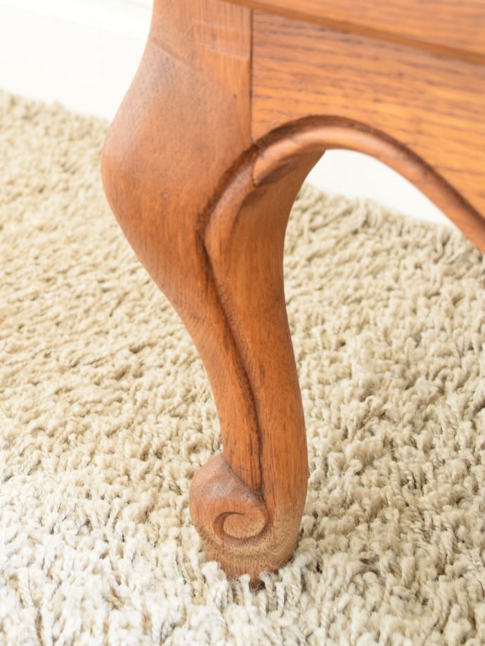 アンティーク家具の脚