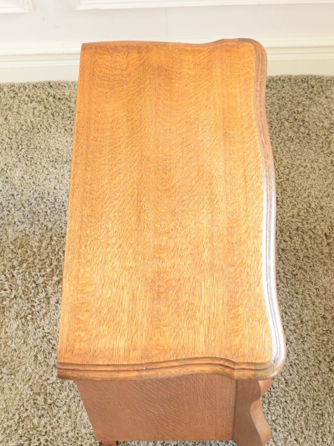 フランスのチェストの天板