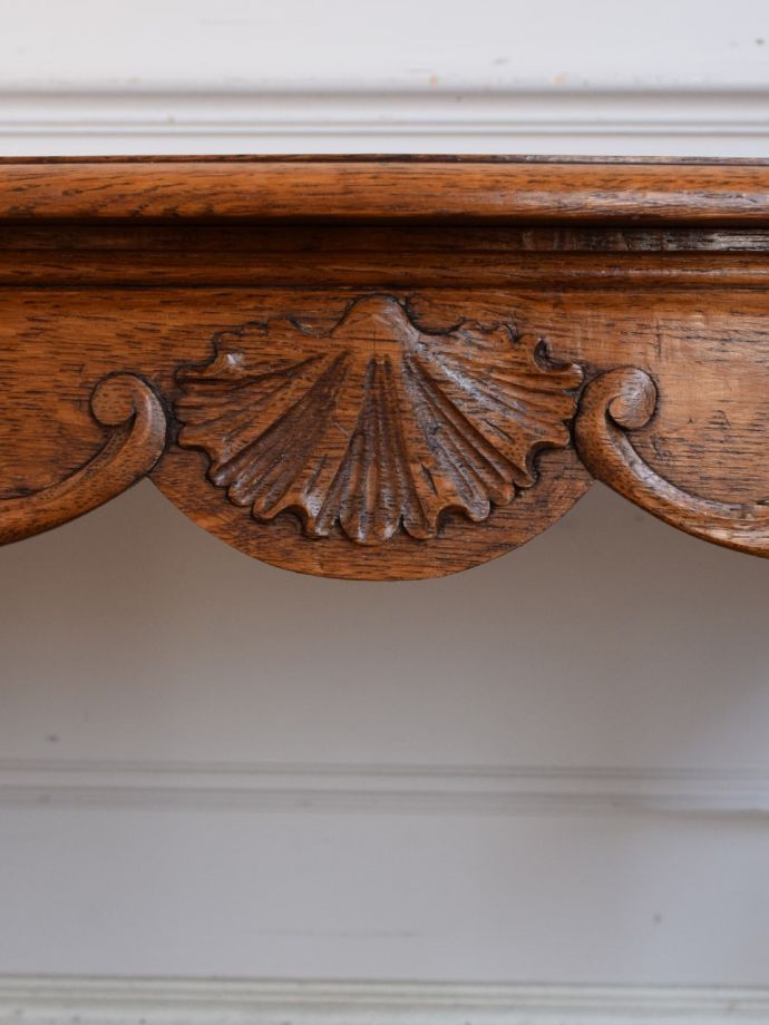 アンティークらしい彫