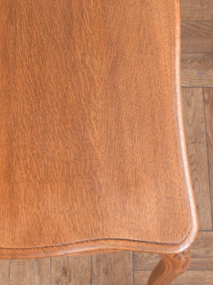 テーブルの天板