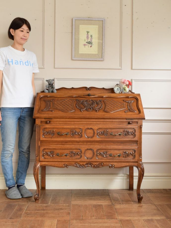 フランスのアンティークビューロー