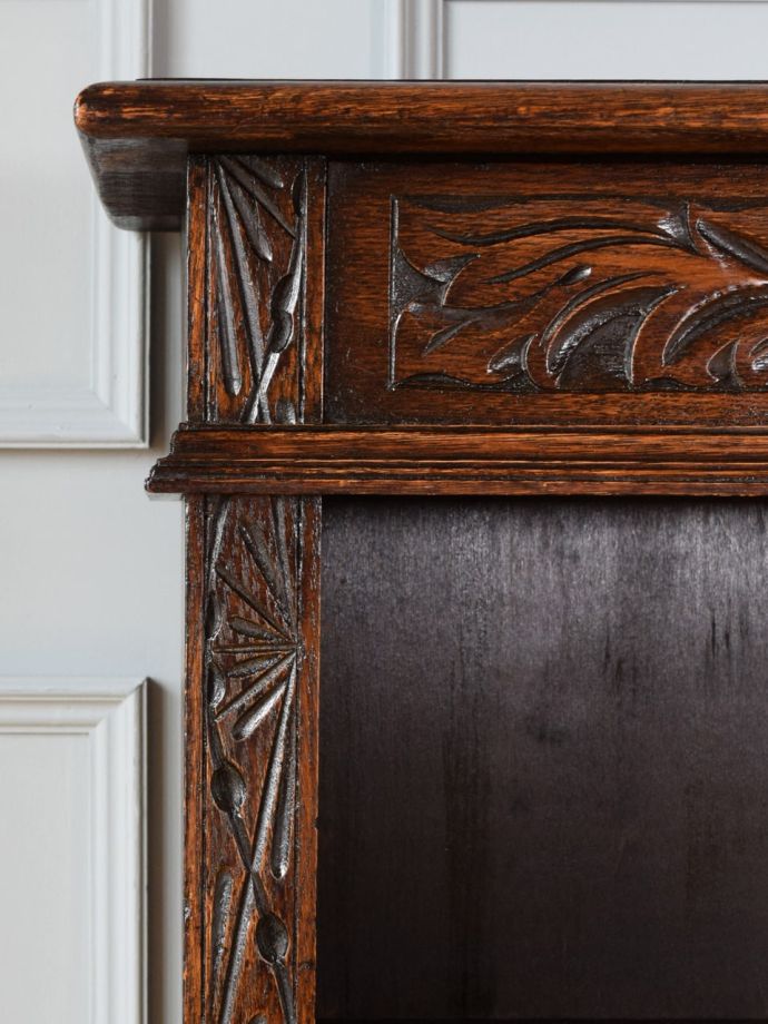 オープンシェルフの装飾