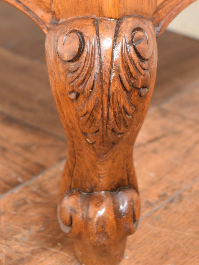 フランスらしい彫