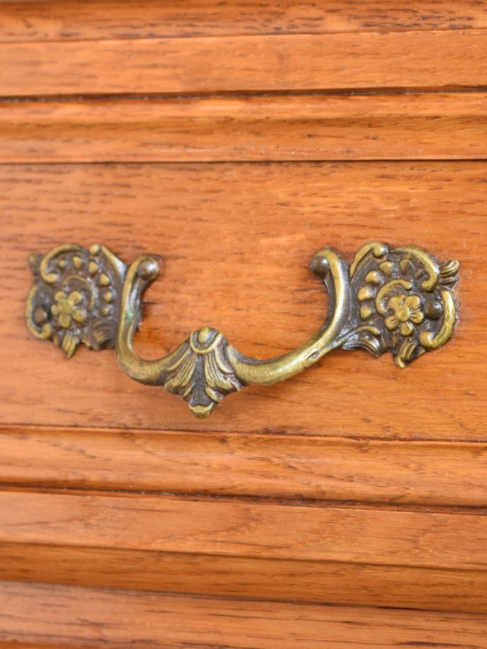 アンティークチェストの取っ手
