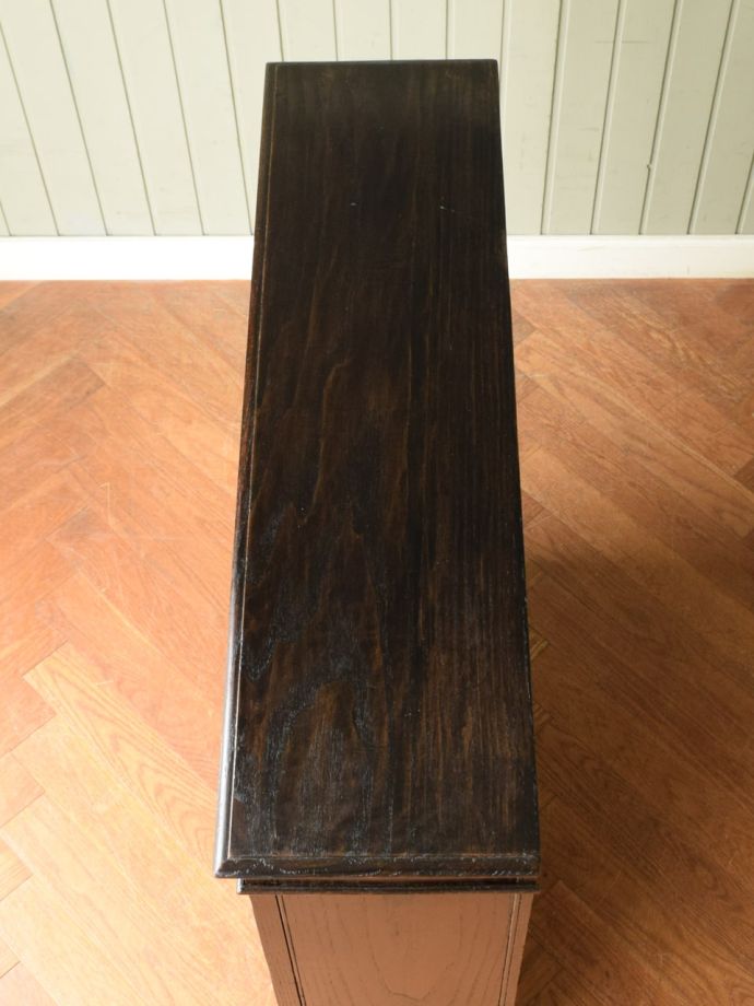 アンティーク本棚の天板