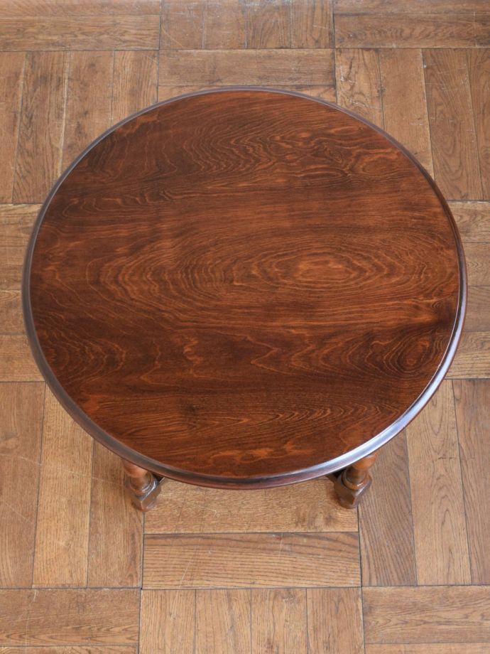 アンティークのテーブルの天板