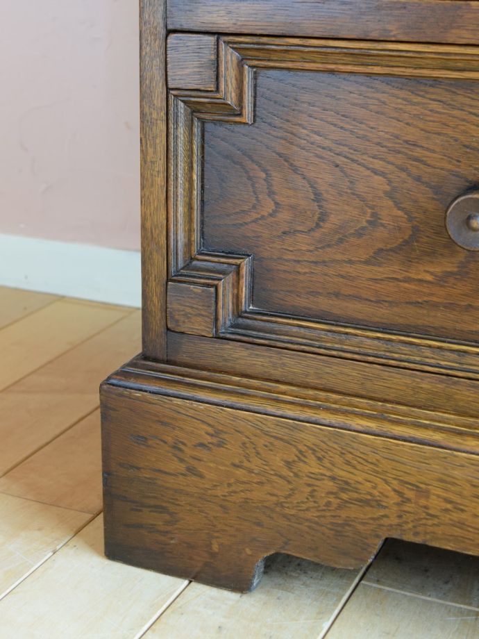 アンティーク家具の脚