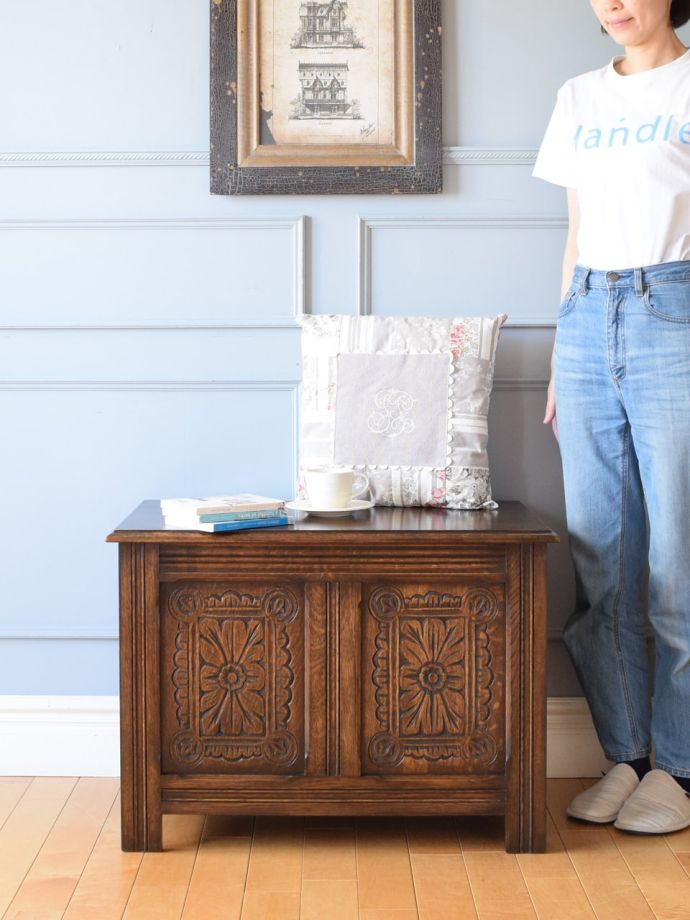 アンティークのブランケットボックス