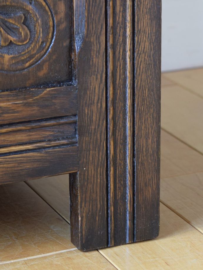 アンティーク家具の脚