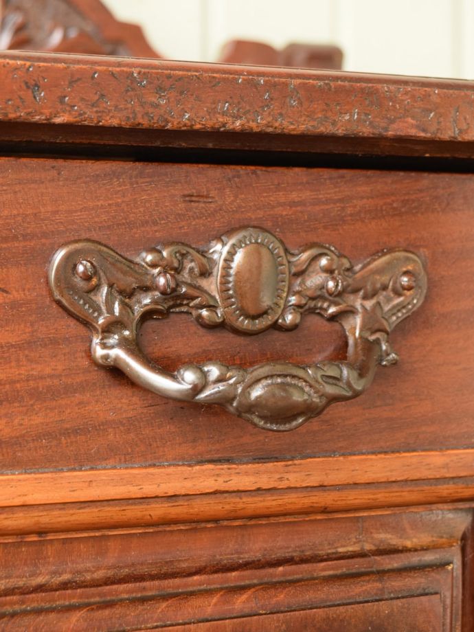 アンティーク家具の取っ手