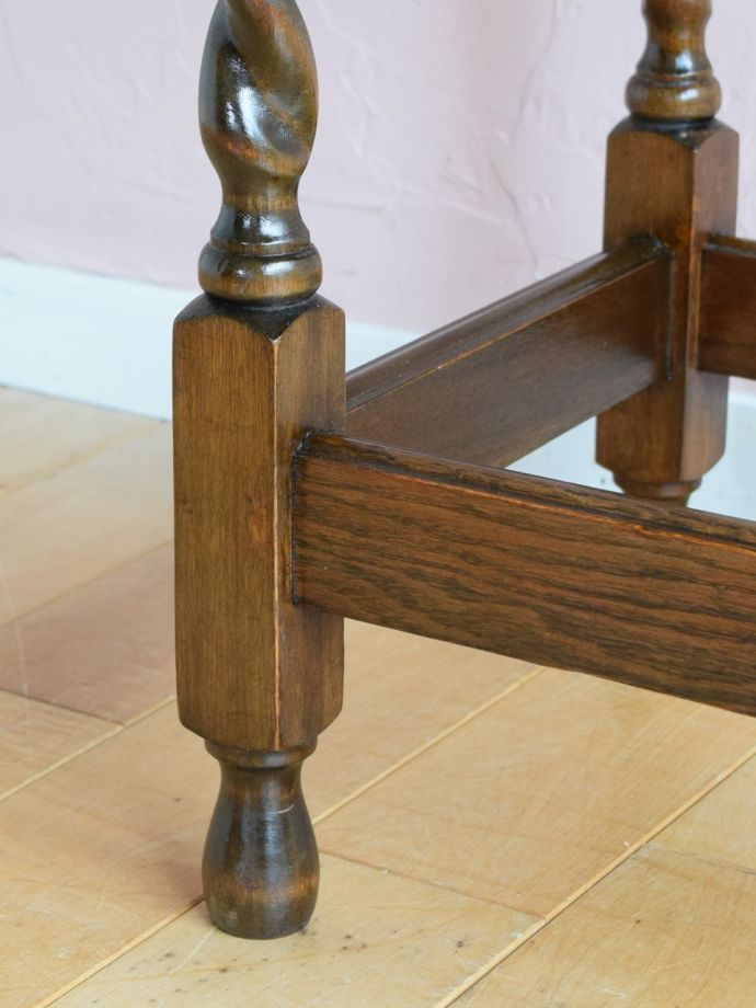 アンティーク家具の脚