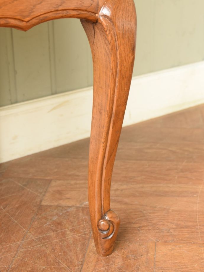 アンティーク家具の脚