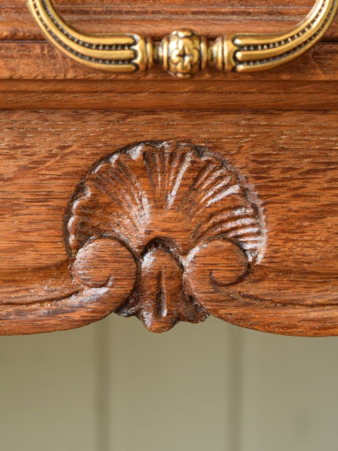 アンティークらしい彫