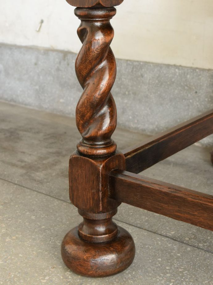 アンティーク家具の脚