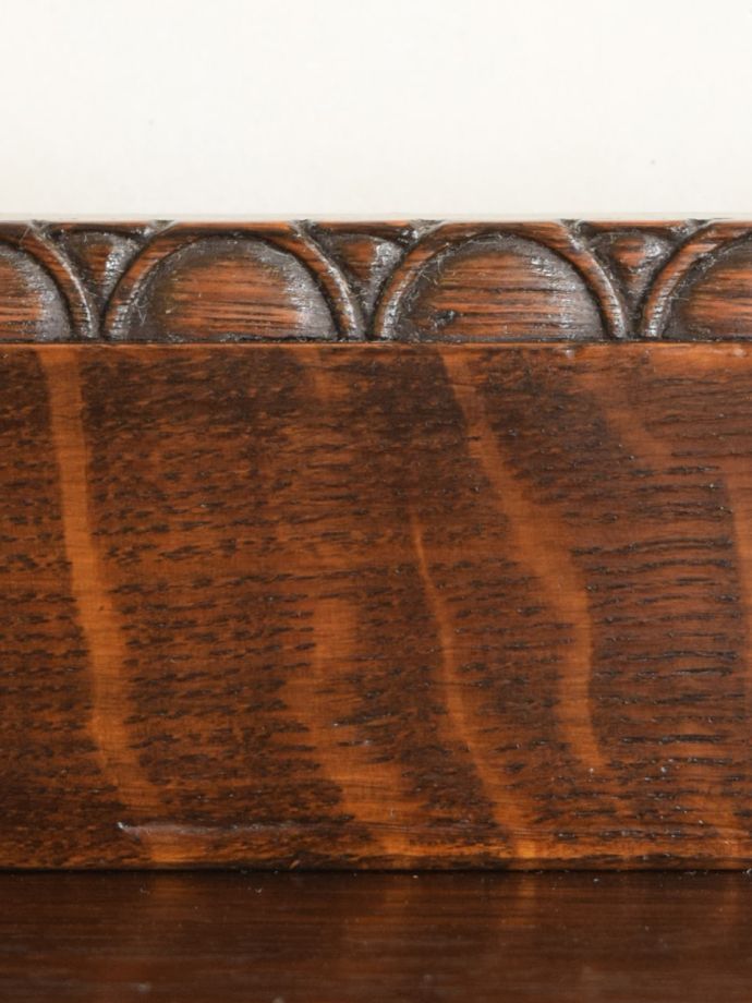 アンティークらしい彫