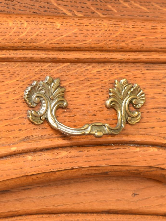 アンティーク家具の取っ手