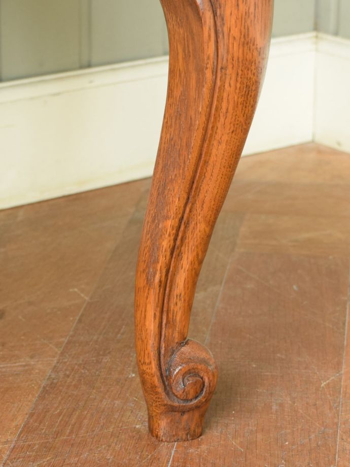 アンティーク家具の脚