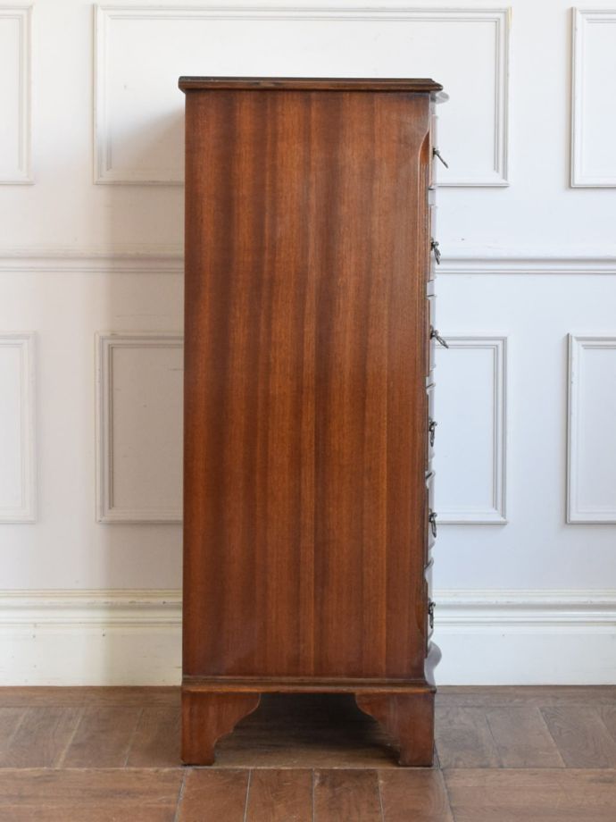 チェストの側面